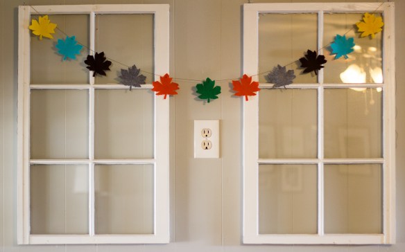 maple leaf bunting