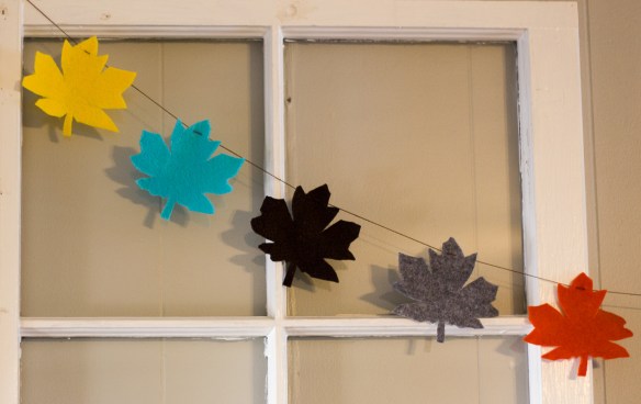 maple leaf bunting