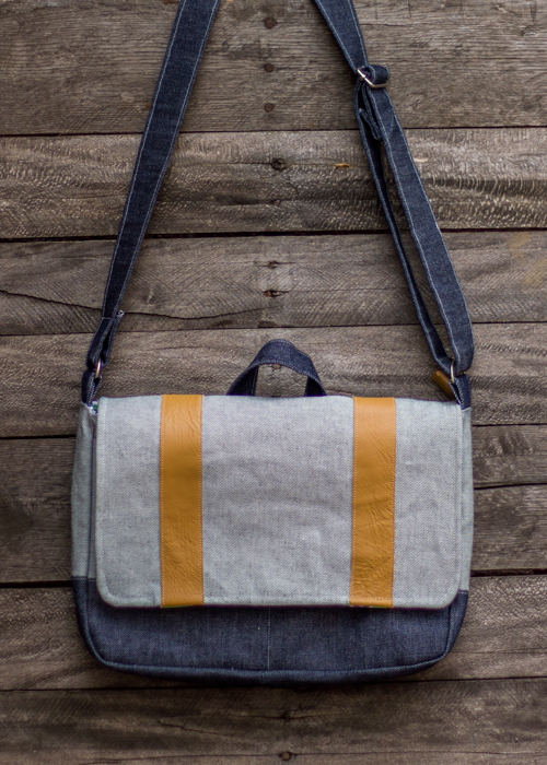 denim messenger (1 of 6)